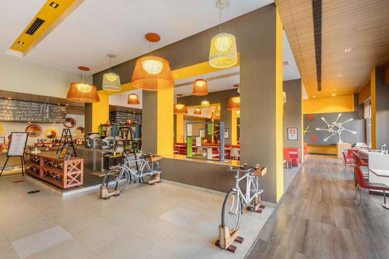 Ibis Gurgaon Golf Course Road - An Accor Brand Hotel Bagian luar foto