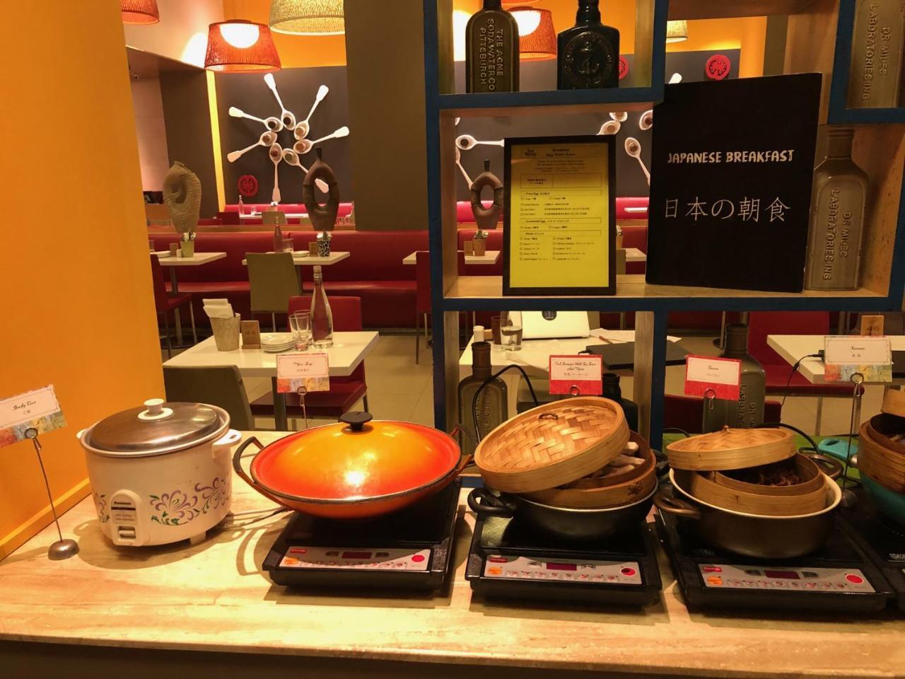 Ibis Gurgaon Golf Course Road - An Accor Brand Hotel Bagian luar foto